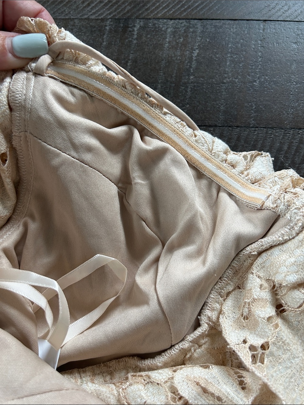 Indikah Beige Floral Lace Ruffle Crop Top Blouse - Picture 8 of 9